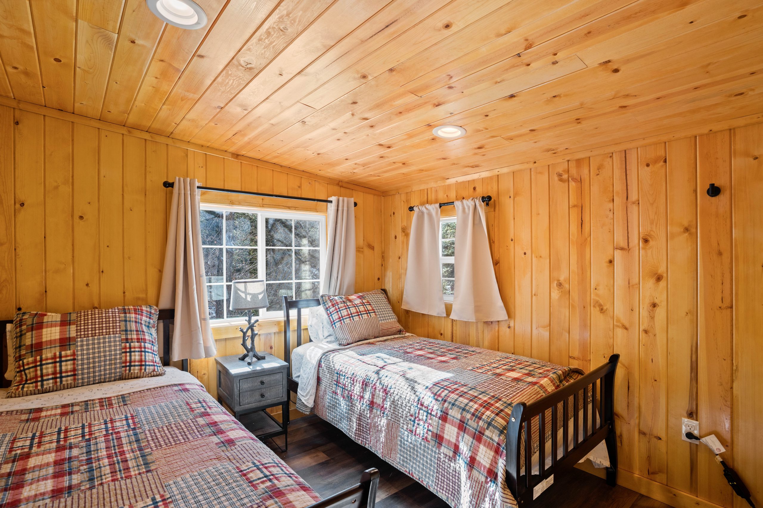 Cabin 10 Bedroom Window Bed