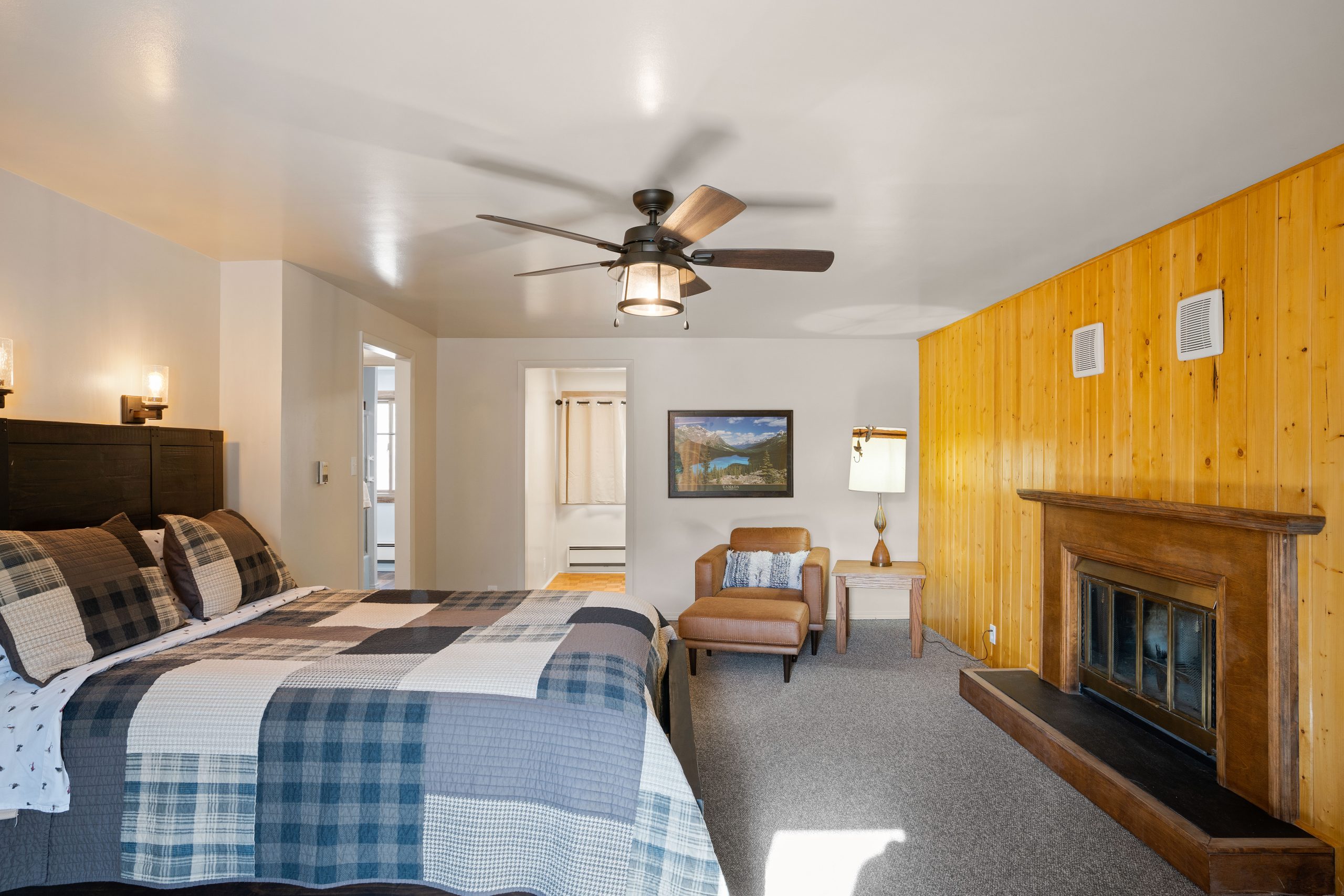 Cabin 100 Additional Bedroom Bed