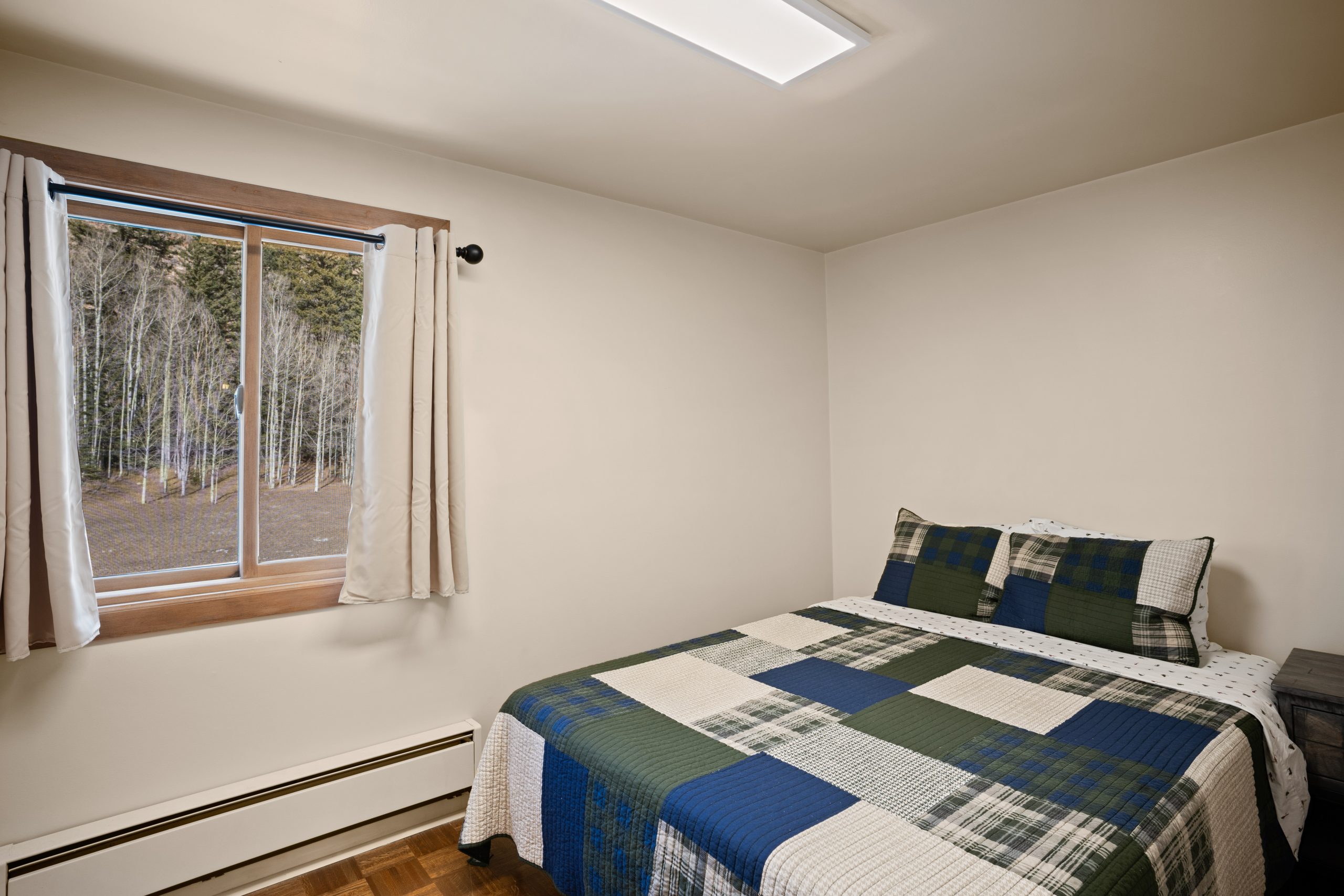 Cabin 100 Interior Room View