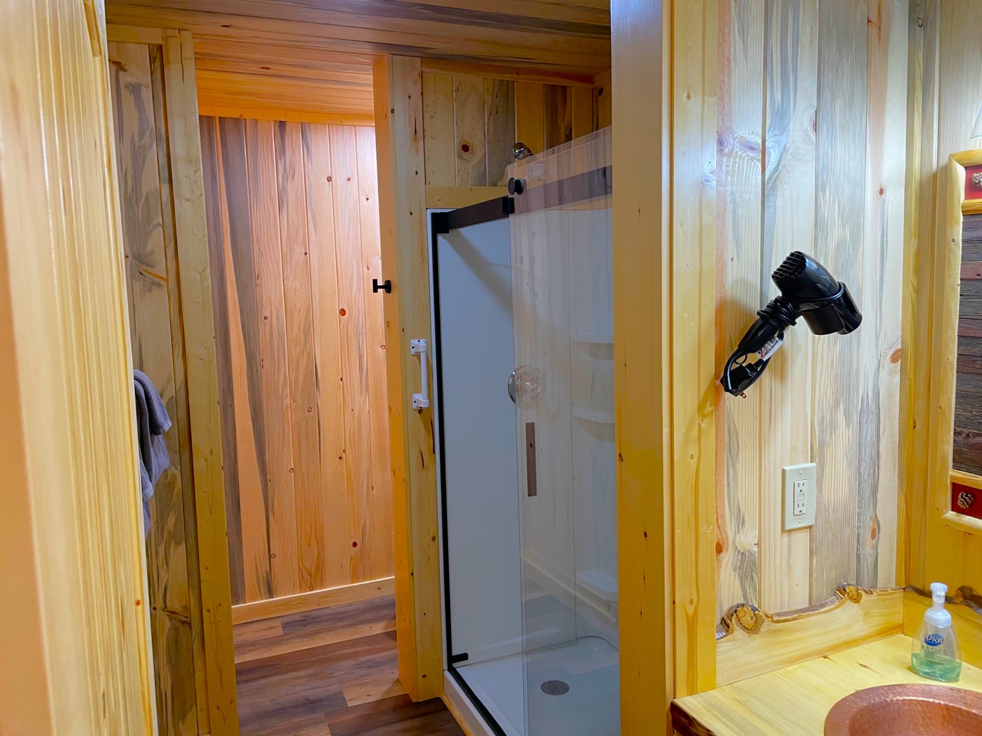 Cabin 13 Bathroom Window Sink