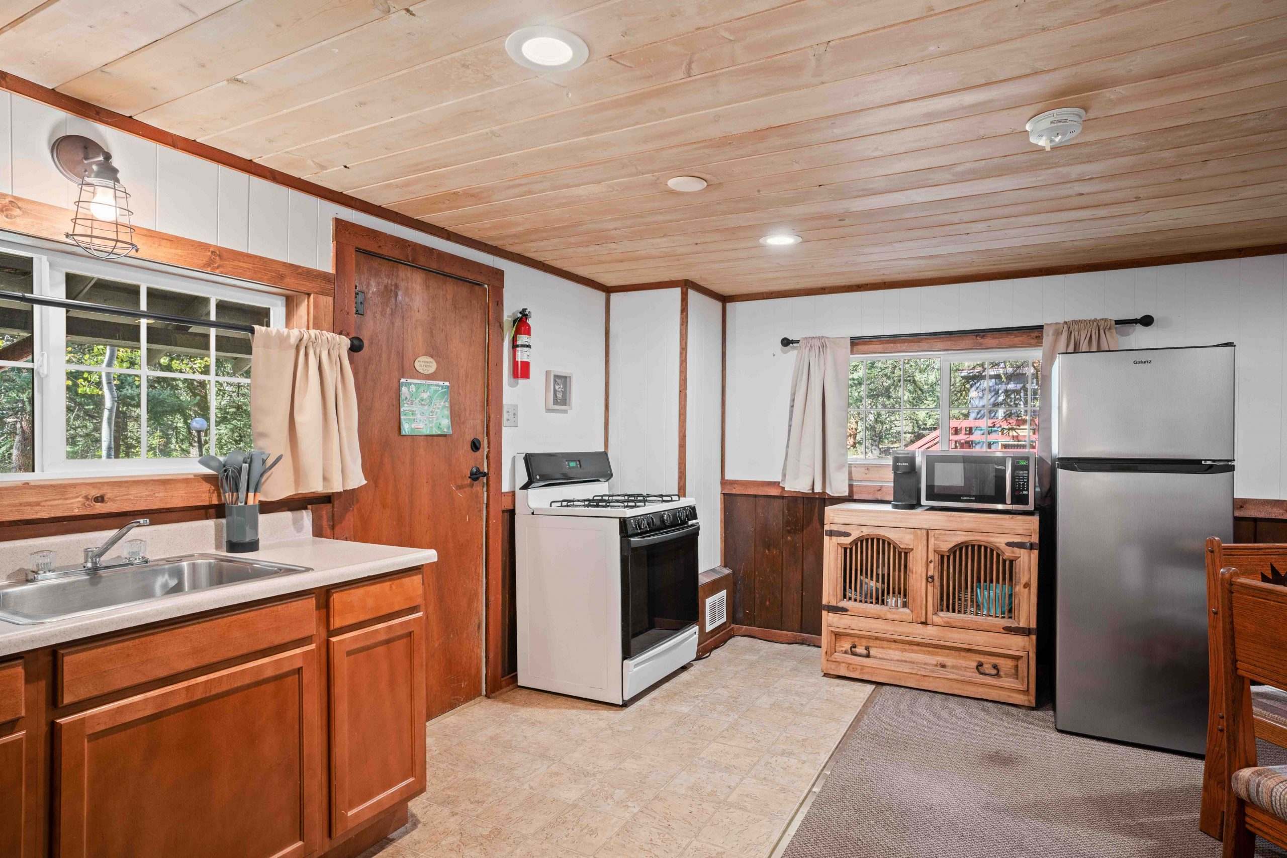 Cabin 16 Bedroom Double Beds