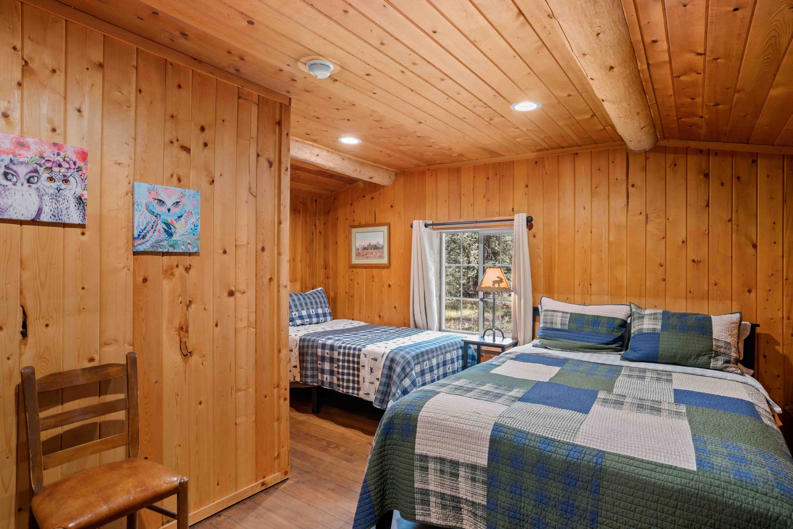 Cabin 17 Bathroom Window Sink