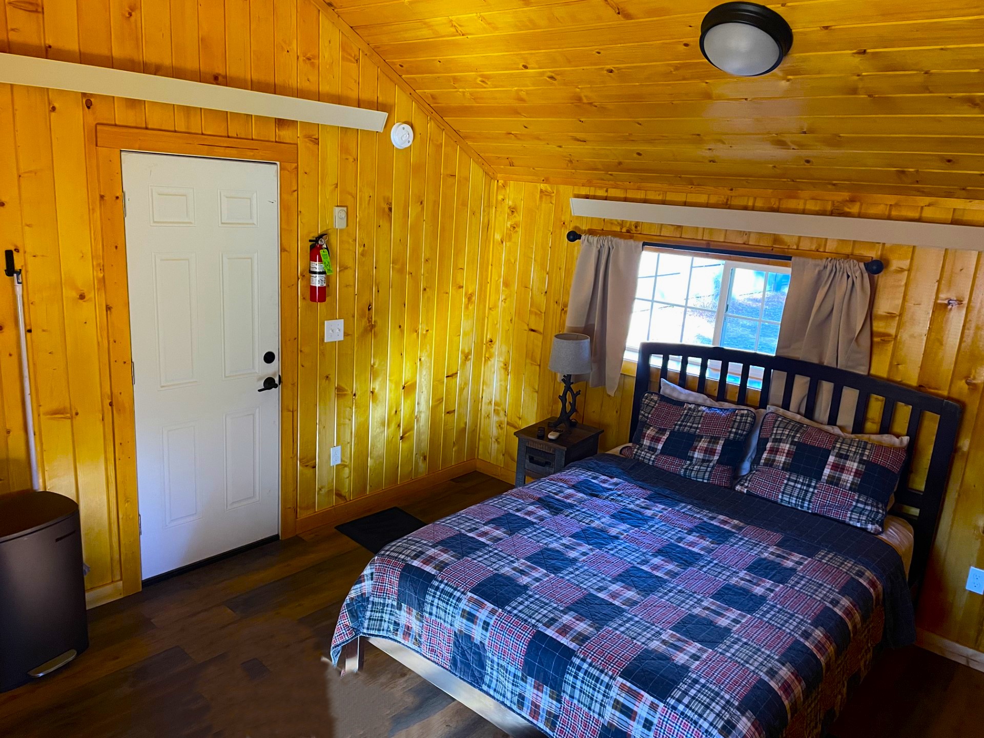 Cabin 4 Bedroom Front Door View