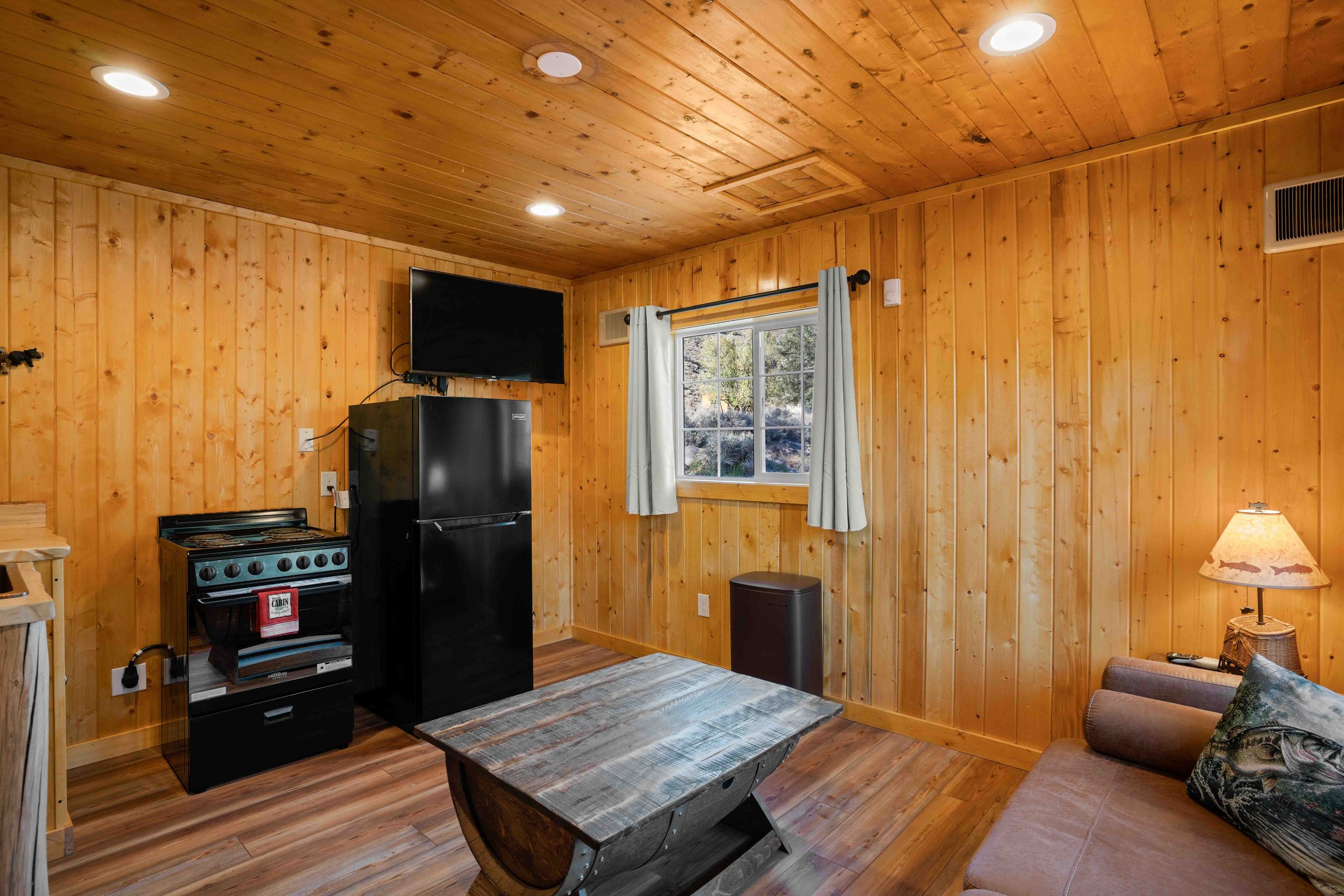 Cabin 5 Interior Kitchen Dining