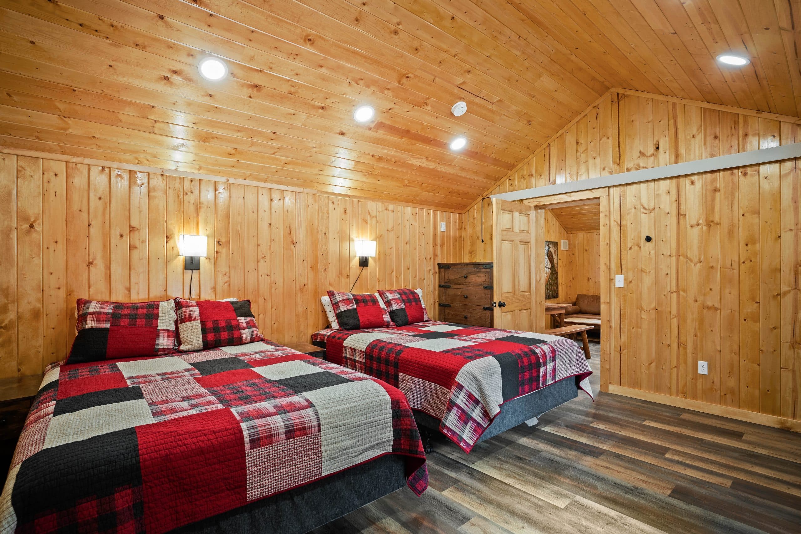 Cabin 9 Bedroom Multi Bed Layout