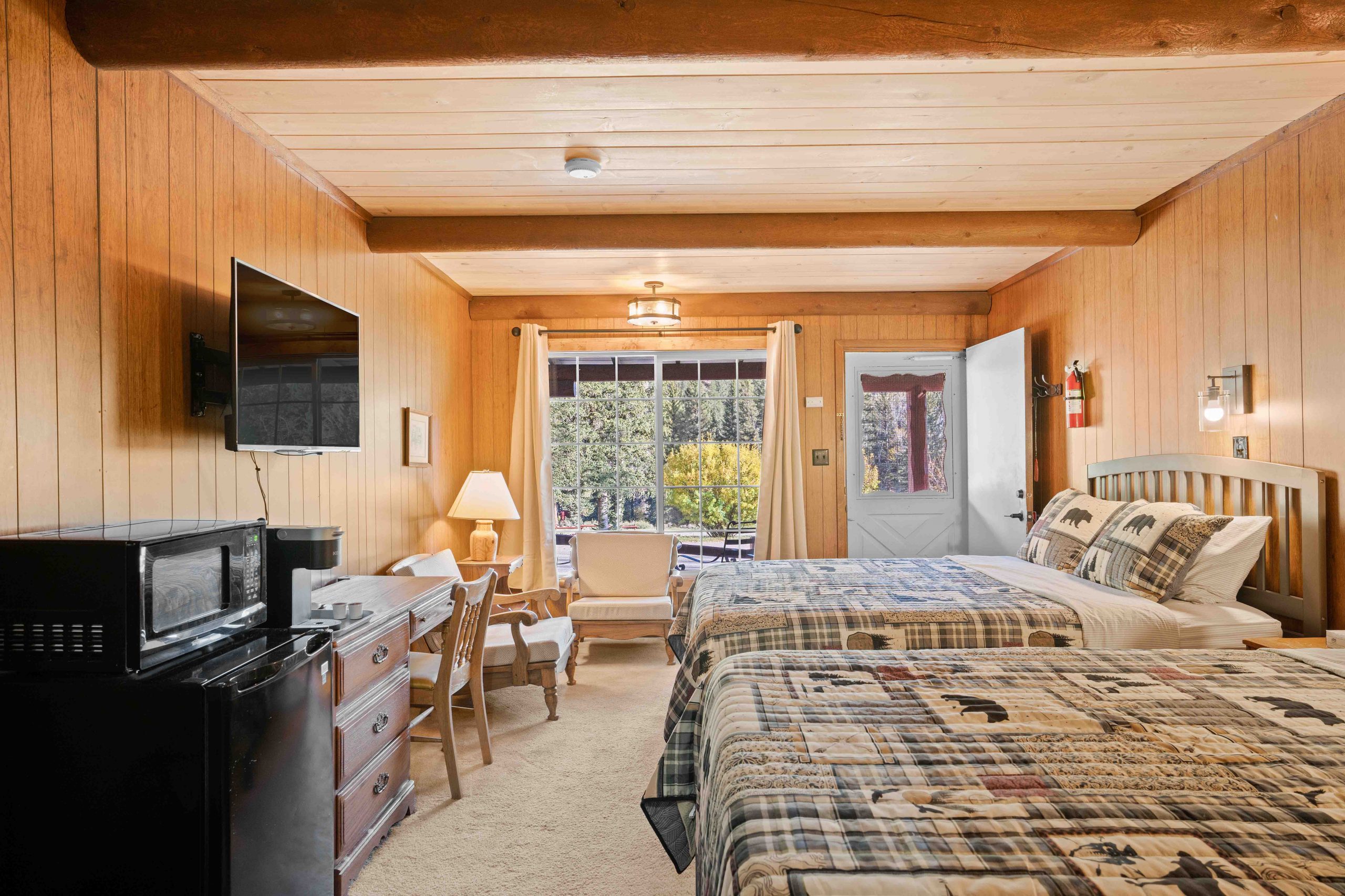 Fishing Post Lodge Bedroom Queen Bed Window